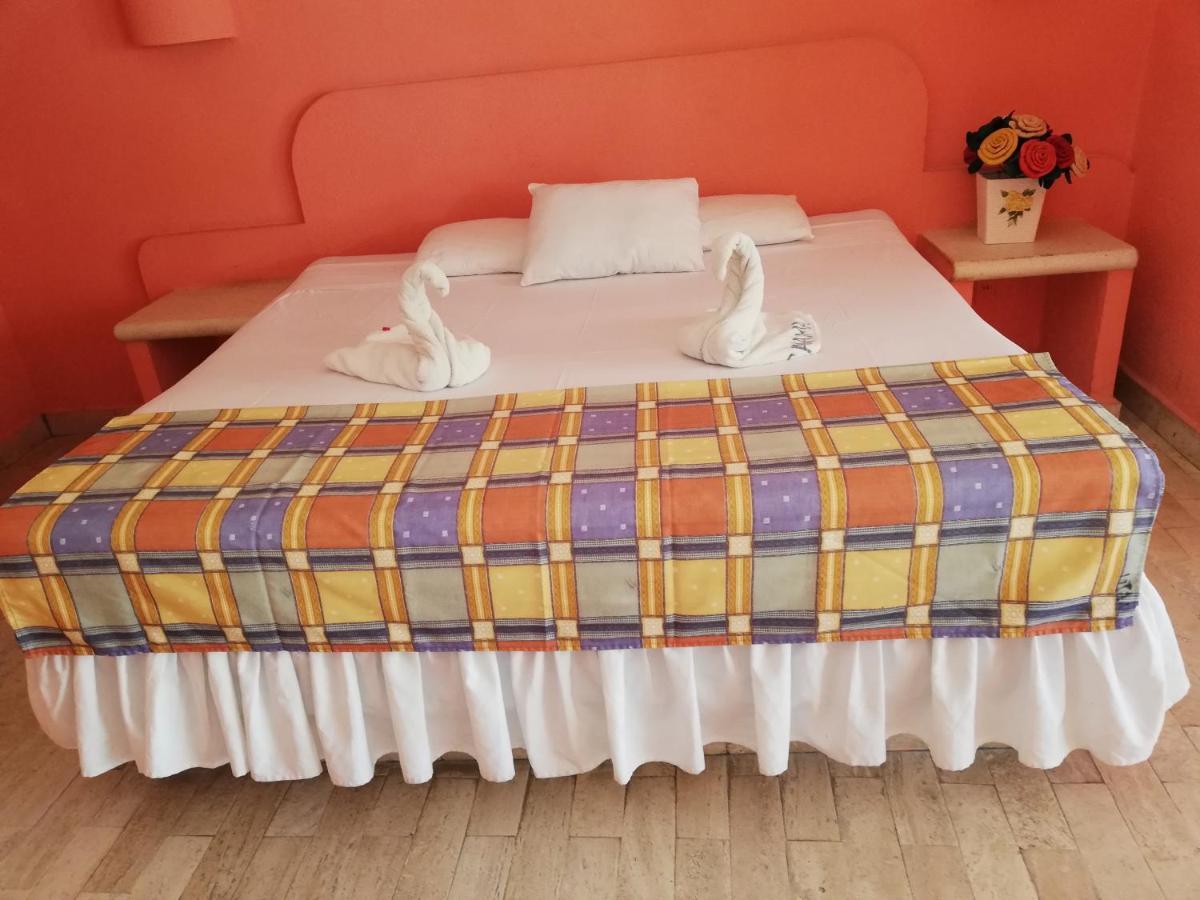 Hotel Canaima Suites Acapulco Buitenkant foto